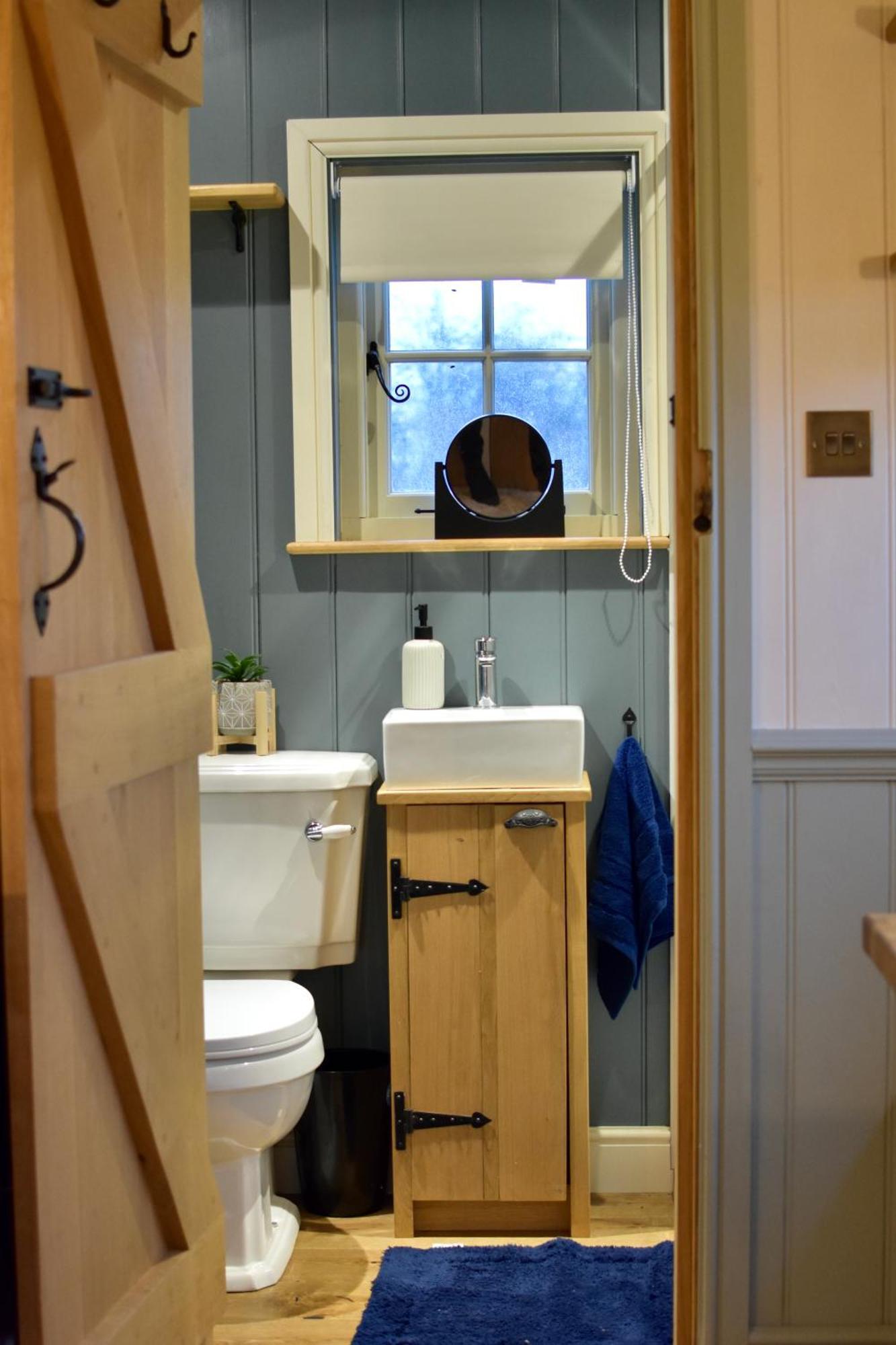 The Deer Hut Apartment Burpham Luaran gambar