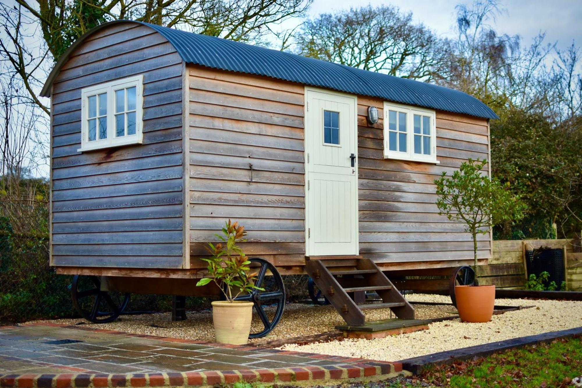 The Deer Hut Apartment Burpham Luaran gambar